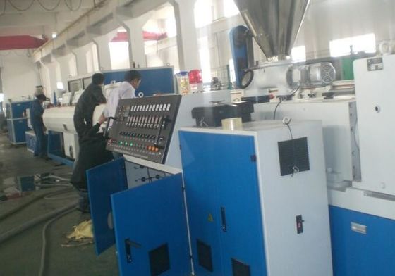 50HZ ενιαία μηχανή εξώθησης σωλήνων βιδών πλαστική, CE UL CSA γραμμών παραγωγής σωλήνων PE