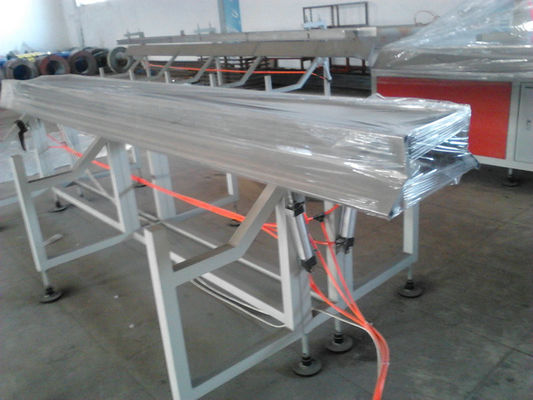 Πλαστικοί εξωθητής βιδών γραμμών παραγωγής σωλήνων PVC δίδυμοι/μηχανή εξώθησης σωλήνων PVC για την άρδευση/το σωλήνα