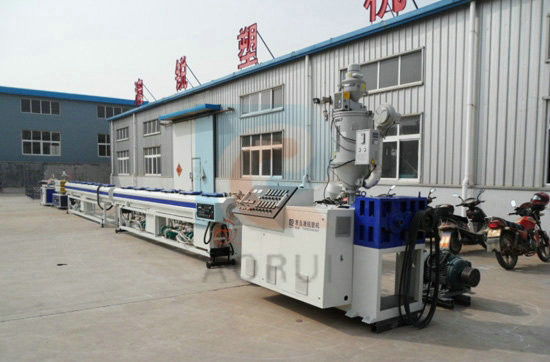 Πλήρης αυτόματη πλαστική μηχανή εξώθησης, δίδυμη γραμμή παραγωγής εξώθησης σωλήνων PVC