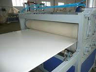 Γραμμή παραγωγής πινάκων αφρού PVC WPC για τον πίνακα επίπλων