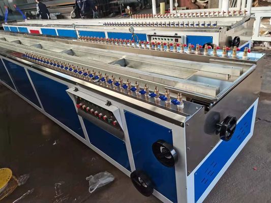 Καλή τιμή. Διπλή γραμμή παραγωγής 300kg/H σχεδιαγράμματος βιδών πλαστική WPC σε απευθείας σύνδεση
