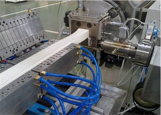 Καλή τιμή. CE ISO9001 PP PE πλαστικό σχεδιαγράμματος εξώθησης φύλλο πινάκων γραμμών ξύλινο πλαστικό σε απευθείας σύνδεση