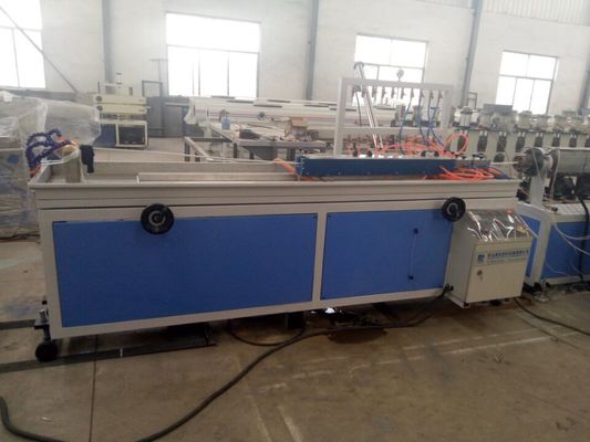 Καλή τιμή. 380V 50HZ πλαστική γραμμή εξώθησης σχεδιαγράμματος PVC πλαστική για το σχεδιάγραμμα παραθύρων PVC σε απευθείας σύνδεση