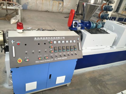 Καλή τιμή. Πλαστικοί κόκκοι PVC που κατασκευάζουν τη μηχανή με τη διπλή βίδα σε απευθείας σύνδεση