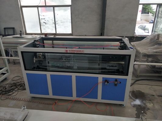 Η γραμμή εκτόξευσης σωλήνων PVC swage / σωλήνων διοχέτευσης, μηχανή κατασκευής σωλήνων πλαστικών PVC 20 mm έως 400 mm