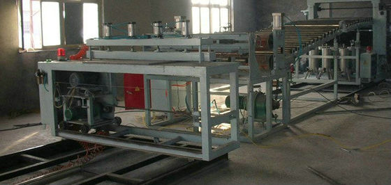 Καλή τιμή. Πλαστική γραμμή 180kg/H 85KW εξώθησης πινάκων για τον πίνακα κυμάτων PVC σε απευθείας σύνδεση