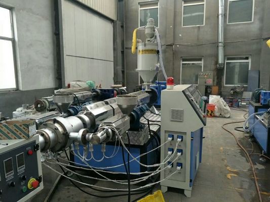 HDPE γραμμών εξώθησης σωλήνων PE πλαστική μηχανή κατασκευής με τον ενιαίο εξωθητή βιδών