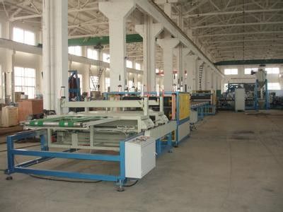 Καλή τιμή. γραμμή εξώθησης πινάκων αφρού PVC 330mm με τη δίδυμη βίδα, γραμμή παραγωγής πινάκων αφρού WPC σε απευθείας σύνδεση